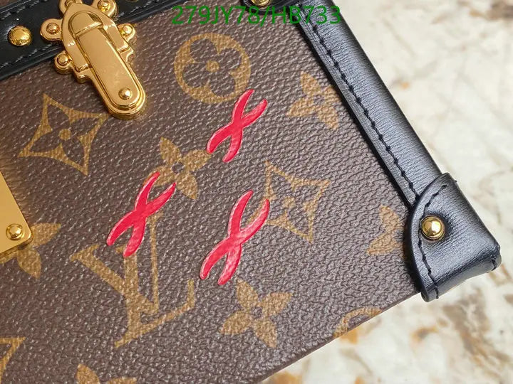 Louis Vuitton LV Unisex Petite Malle V. Bag