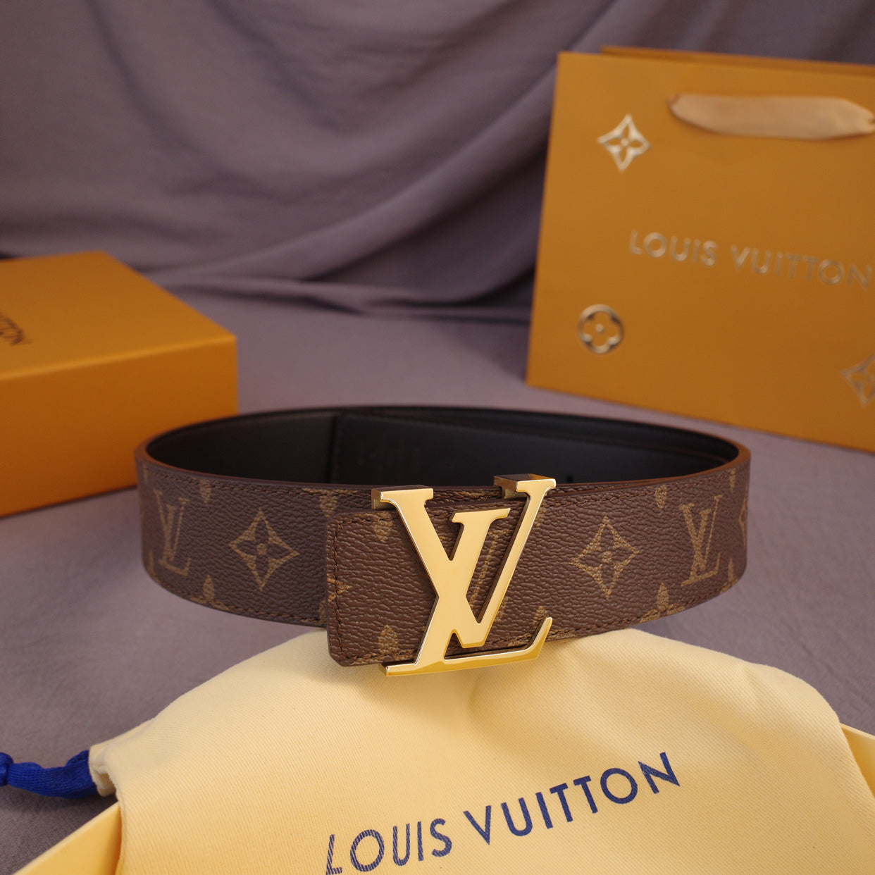 Louis Vuitton belt men women  LV