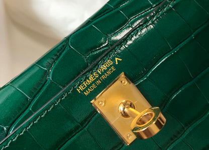 HM Mini Kelly 19 Embossed Patent Emerald Color Bag With Gold-Toned Harware For Women, Handbags, Shoulder Bags 7.5in/19cm