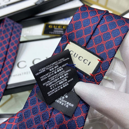 Gucci GG and rhombus motif silk tie navy / red