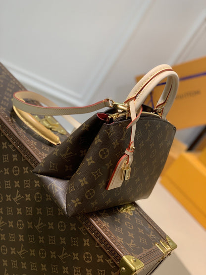 Louis Vuitton LV Women Tote Bag Monogram