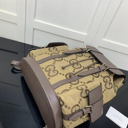 Gucci Backpack with jumbo GG ý678829