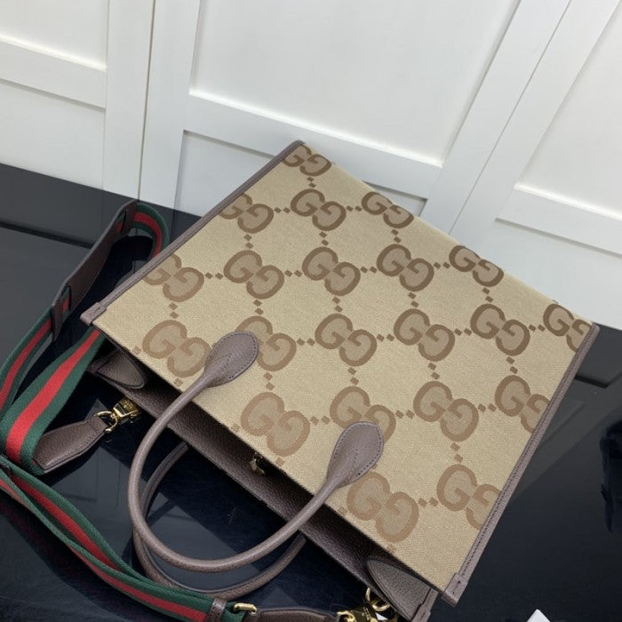 Gucci Tote bag with jumbo GG ý678839