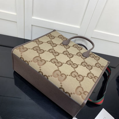 Gucci Tote bag with jumbo GG ý678839