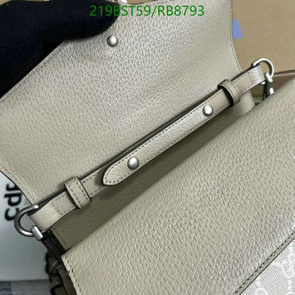 GUCCI Dionysus GG Super Mini Bag