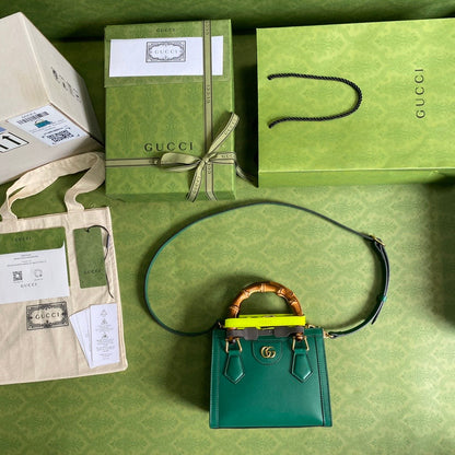 Gucci Women Gucci Diana bag