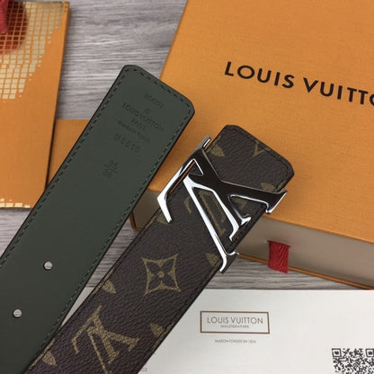 Louis Vuitton LV Initiales 40mm Reversible Belt M0613V