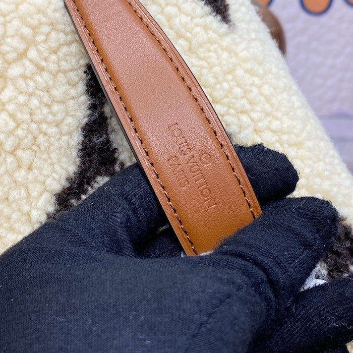 Louis Vuitton Monogram Shearling Bumbag M23715