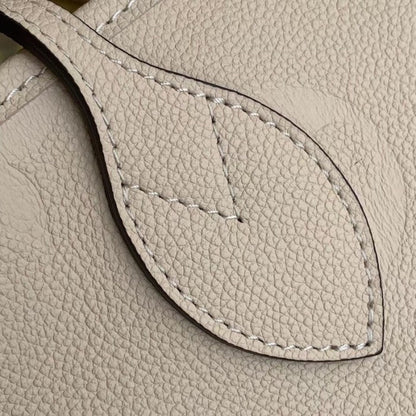 Louis Vuitton Neverfull Embossed Cowhide Leather MM