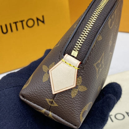 Louis Vuitton Cosmetic Pouch PM LV M47515