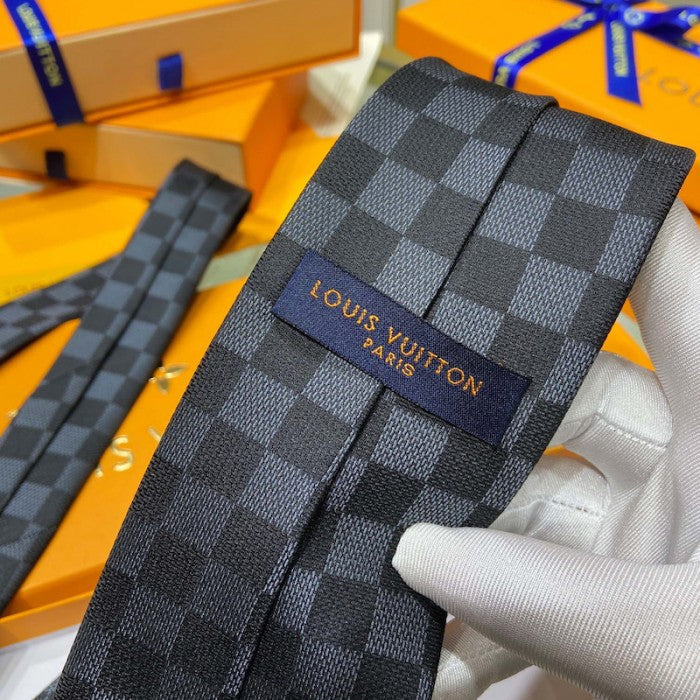 Louis Vuitton Damier Classique Tie Black M78752