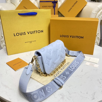 Louis Vuitton Bubblegram Wallet on Strap LV M81399