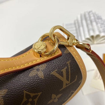 LV monogram canvas ivy handbags M44919